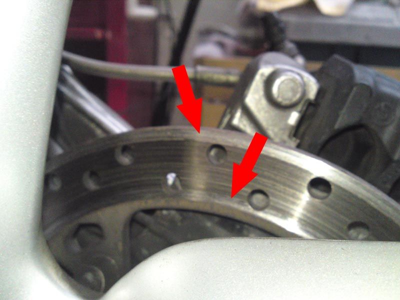 リアブレーキパッド交換 R10gs Okinawa Bike Blog
