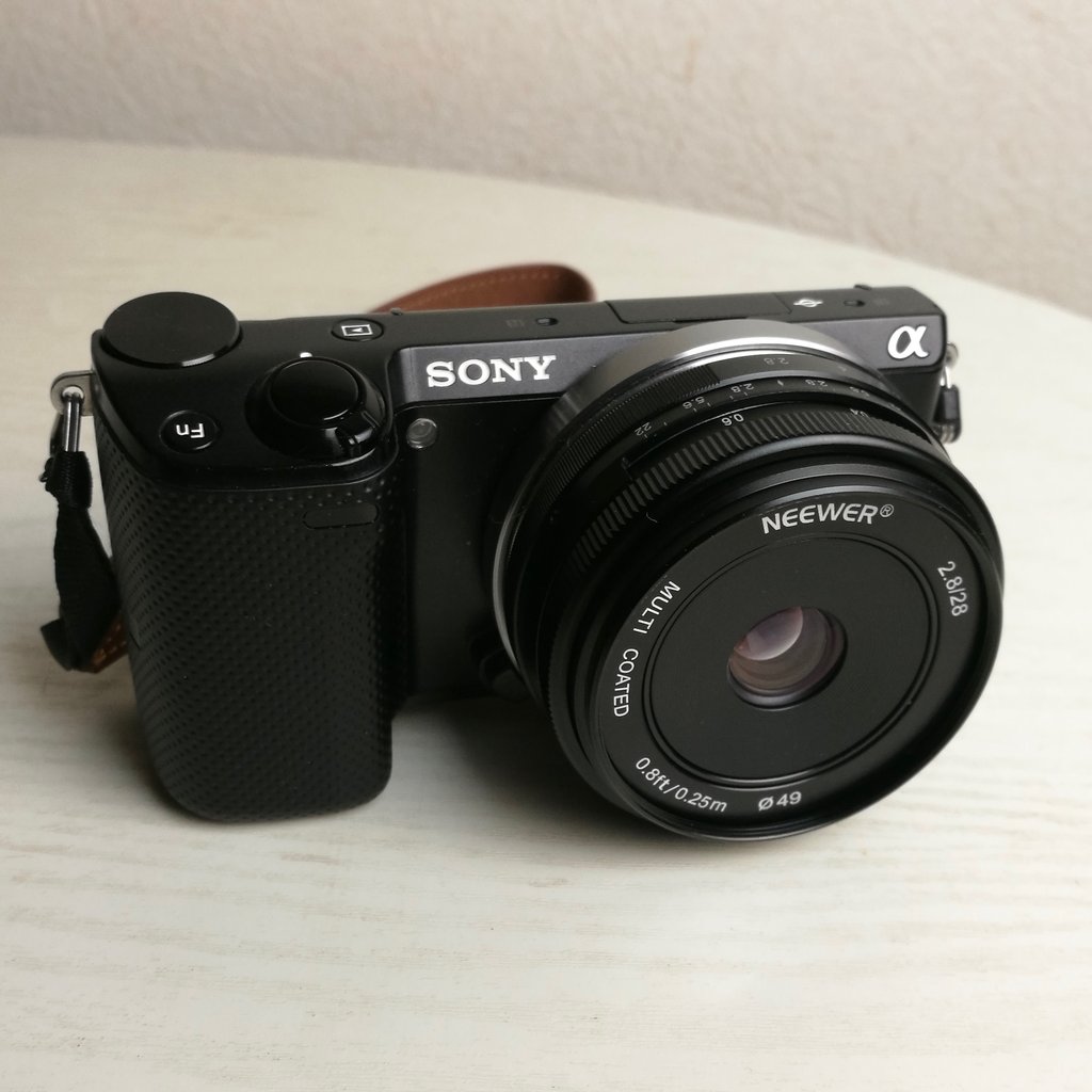 ソニー（SONY） α NEX-5N パンケーキレンズセット SONY デジタル一眼α