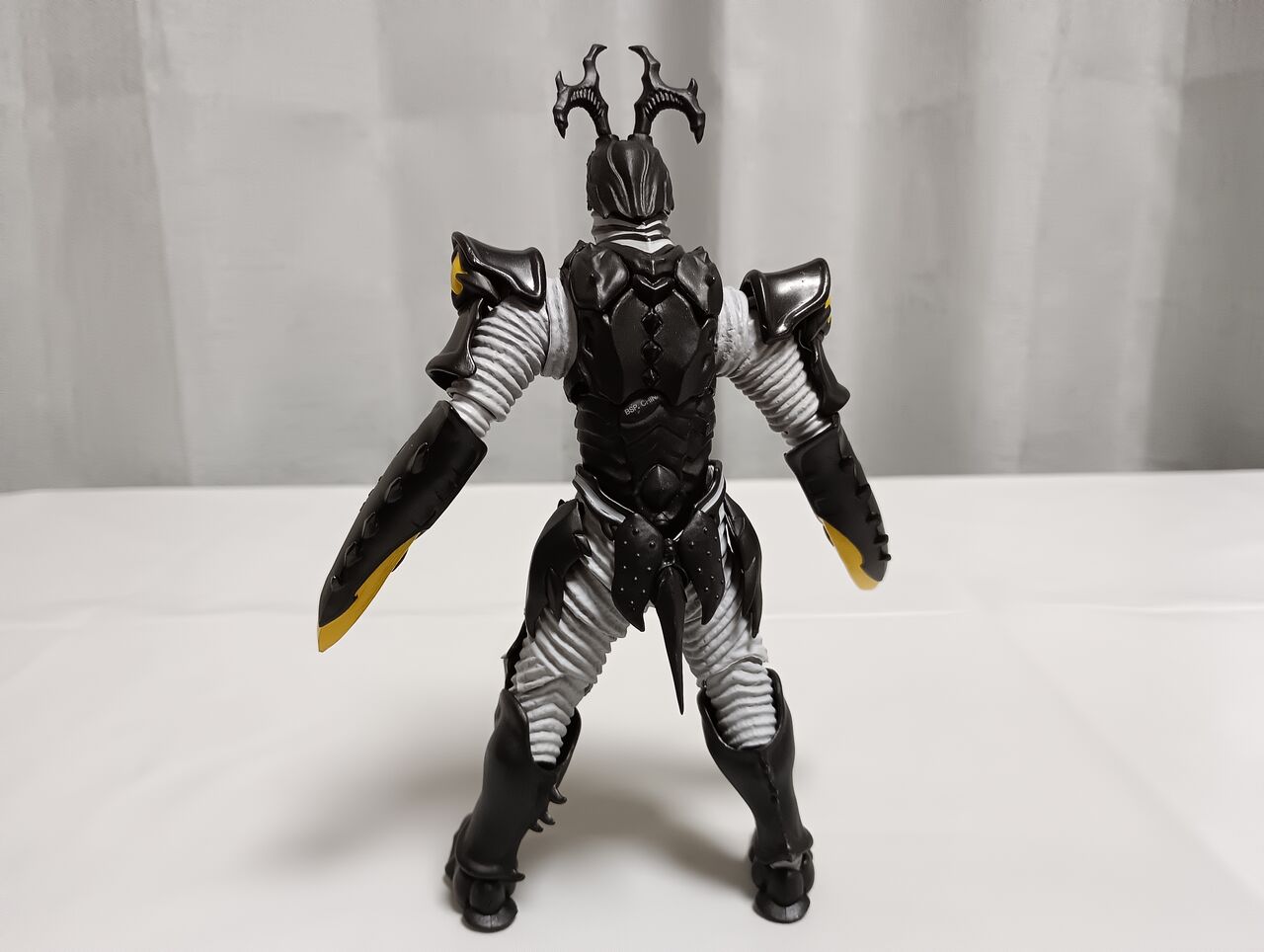 S.H Figuarts ハイパーゼットン (イマーゴ)がついに届く : 福島の怪獣馬鹿