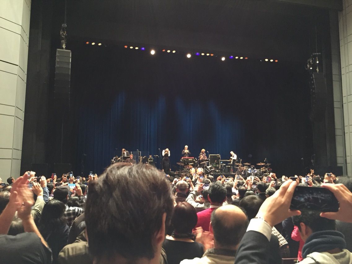キング クリムゾン来日公演に行ってきました なっさんは電気式西洋琴の夢を見るか キング クリムゾン来日公演に行ってきました なっさんは電気式西洋琴の夢を見るか