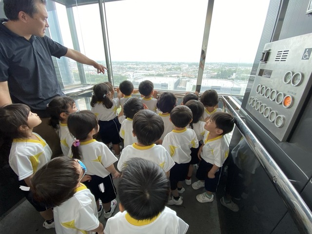 6EF19A34-221F-4049-9E91-4D3DB60BE753