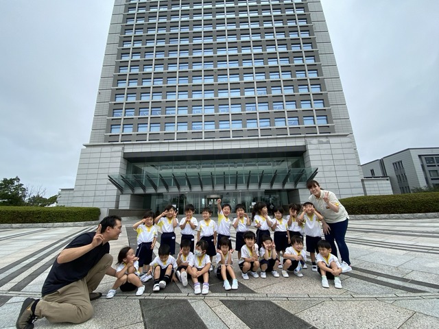 A63E5F33-84F8-4C8D-BE98-A87979EDBBDB