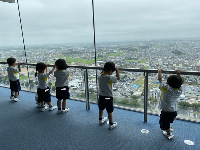 F66A2E90-EFD9-4E10-8766-9842E15804C6