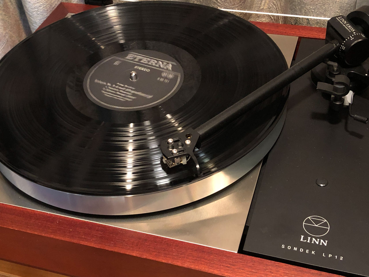 チェリビダッケ指揮ブルックナー8番(1990)の旧LP盤と新LP盤を今度は