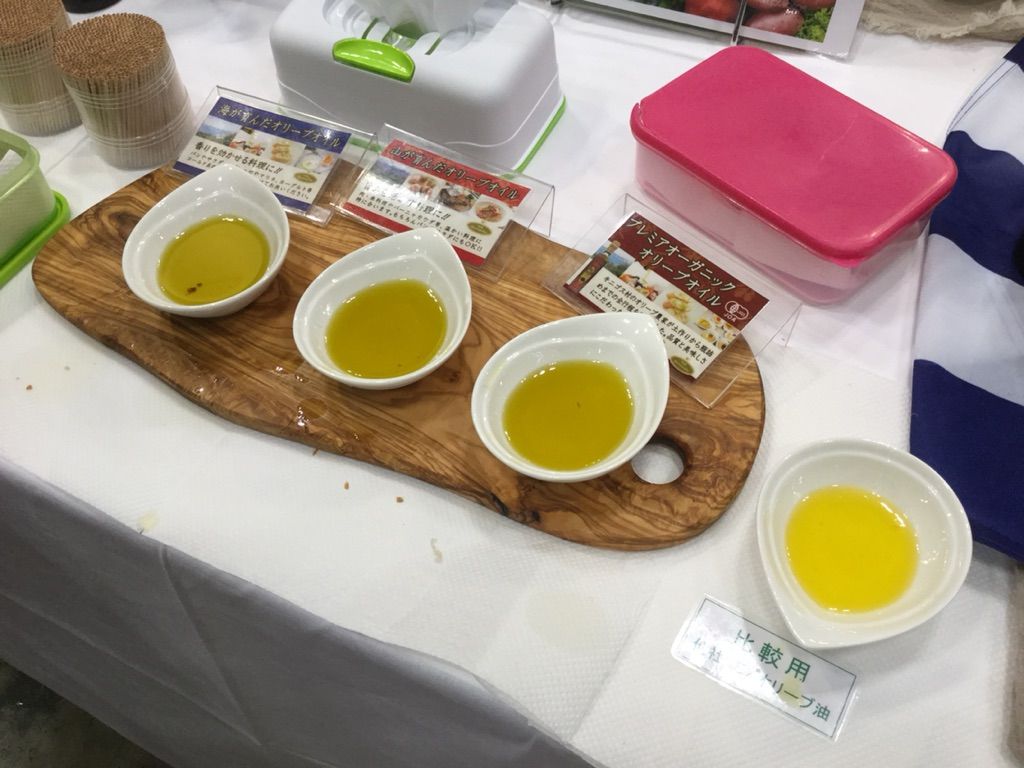 レビュー 今までのと全然違うオリーブオイル そらみつのオリーバを食べてみたよ 最高の農業の見つけ方 レビュー 今までのと全然違うオリーブオイル そらみつのオリーバを食べてみたよ 最高の農業の見つけ方