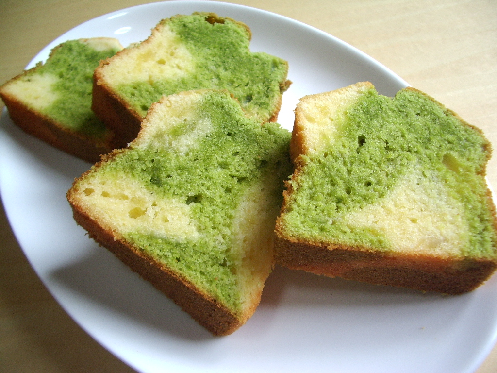 抹茶と白あんのケーキ その2 かぷかぷ