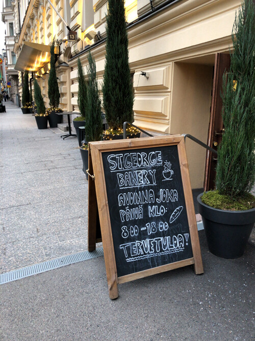09St. George Bakeryの案内板