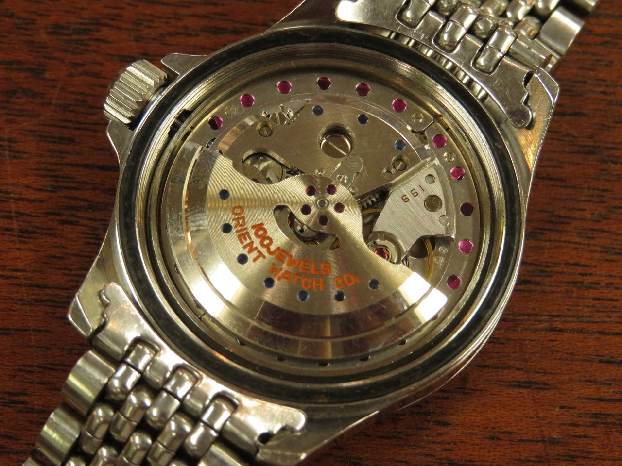 オリエント・グランプリ100』・・・この時計が売れないはずがない