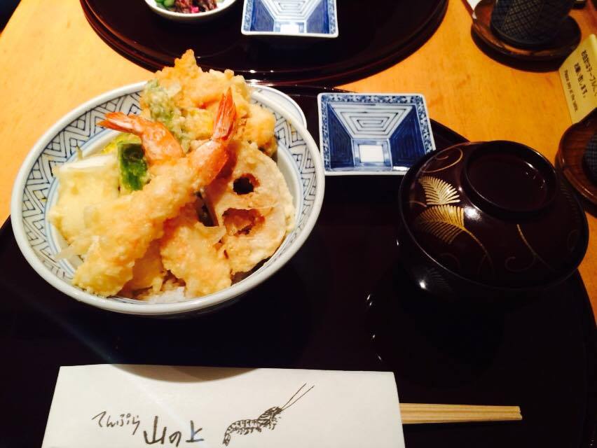 三越前 三越日本橋店 てんぷら 山の上 3456円 税込 の高級天丼を三越地下1fで頂く カロリーの嵐 三越前 三越日本橋店 てんぷら 山の上 3456円 税込 の高級天丼を三越地下1fで頂く カロリーの嵐