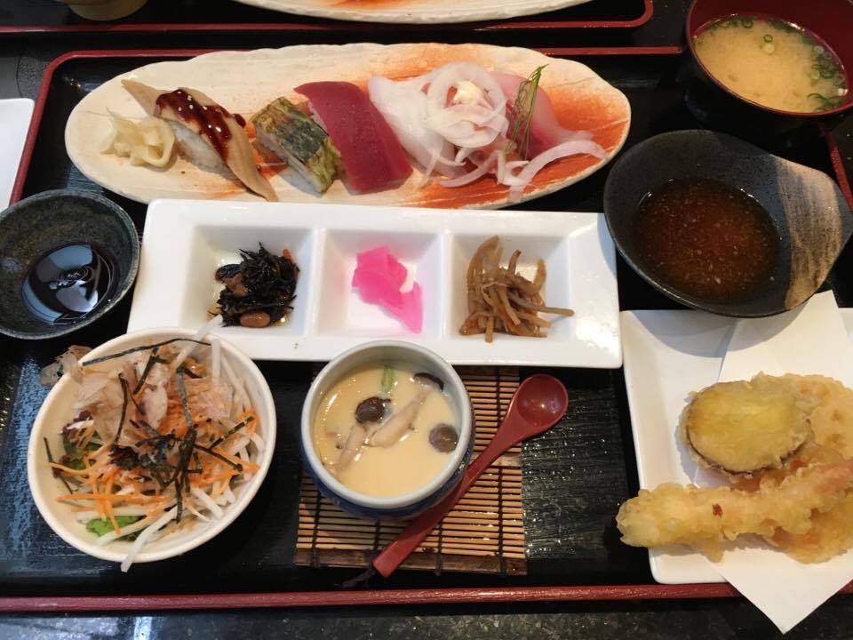 福井 かんきち 福井下馬店 かんきち特選ランチ 1380円 税抜 お寿司 天ぷら お肉がセットの10食限定のランチセット カロリーの嵐
