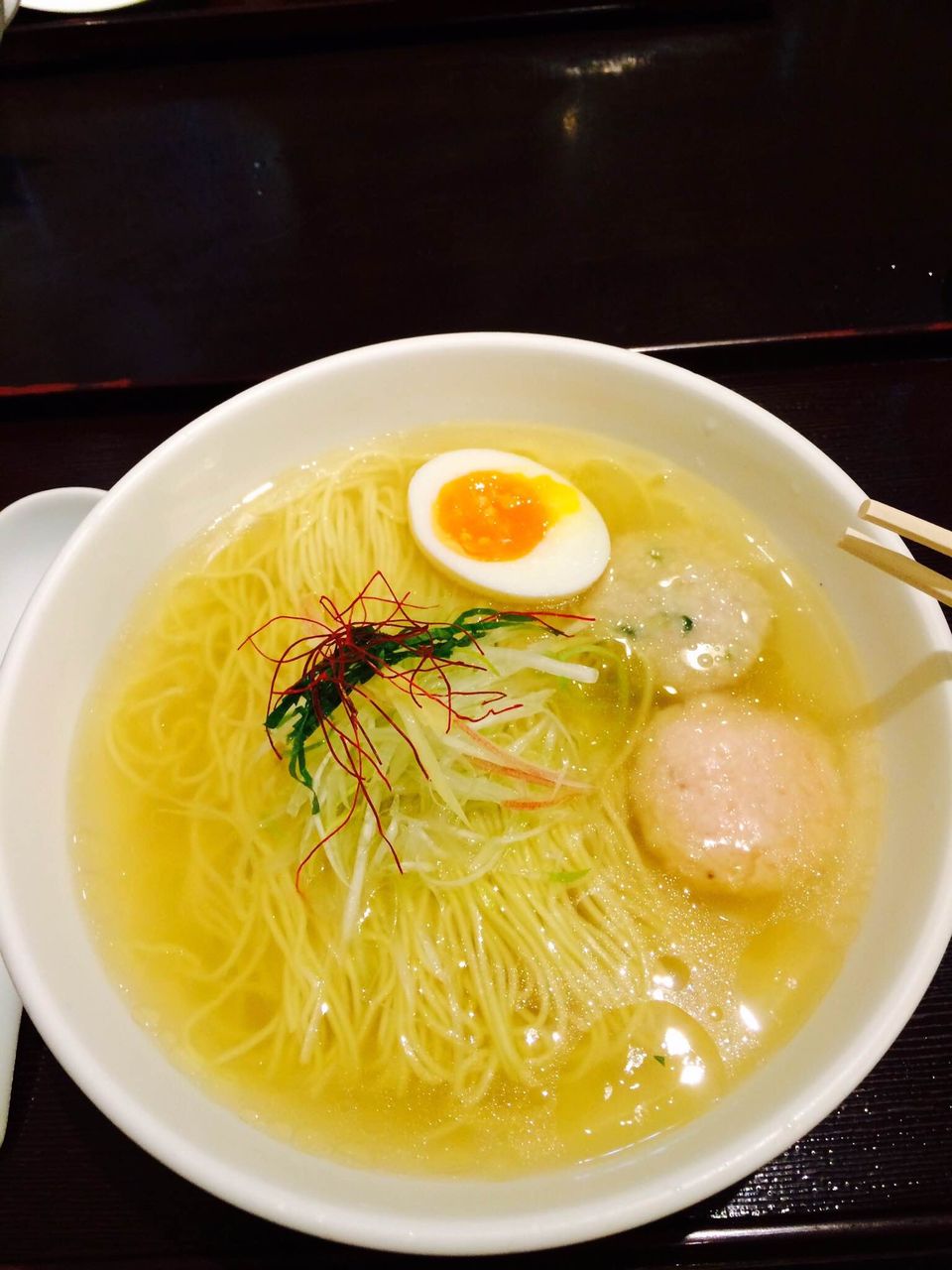 新宿 麺屋海神の激うまあっさり塩ラーメン カロリーの嵐