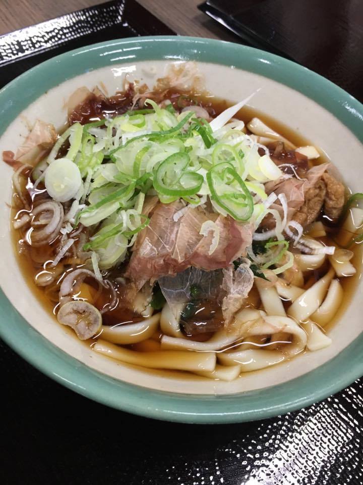 名古屋 宮きしめん 神宮店 熱田神宮内にあるあっさりきしめんが頂けるお店 カロリーの嵐 名古屋 宮きしめん 神宮店 熱田神宮内にあるあっさりきしめんが頂けるお店 カロリーの嵐