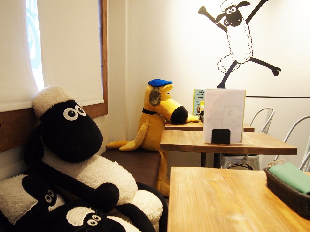 大阪 松屋町 ひつじのショーンの世界観をイメージしたカフェで厚焼きパンケーキ ひつじのショーンカフェ ショーン ザ シープ カフェ スイーツハンター月ウサギの食べ日記 Powered By ライブドアブログ