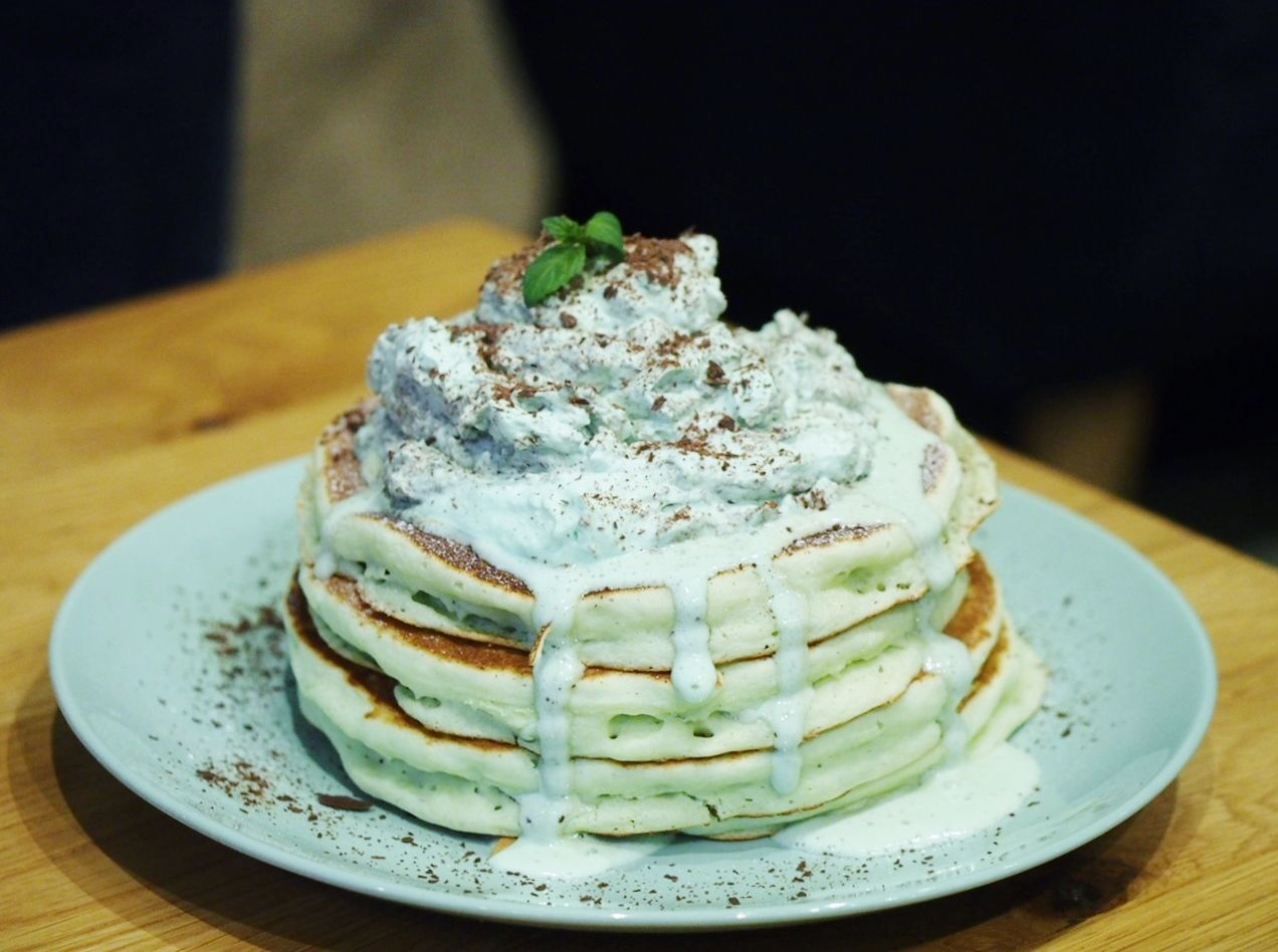 シナモンズ表参道店でチョコミントパンケーキを堪能 生地にもミントが練り込んであってチョコミン党にもオススメ スイーツハンター月ウサギの食べ日記 Powered By ライブドアブログ