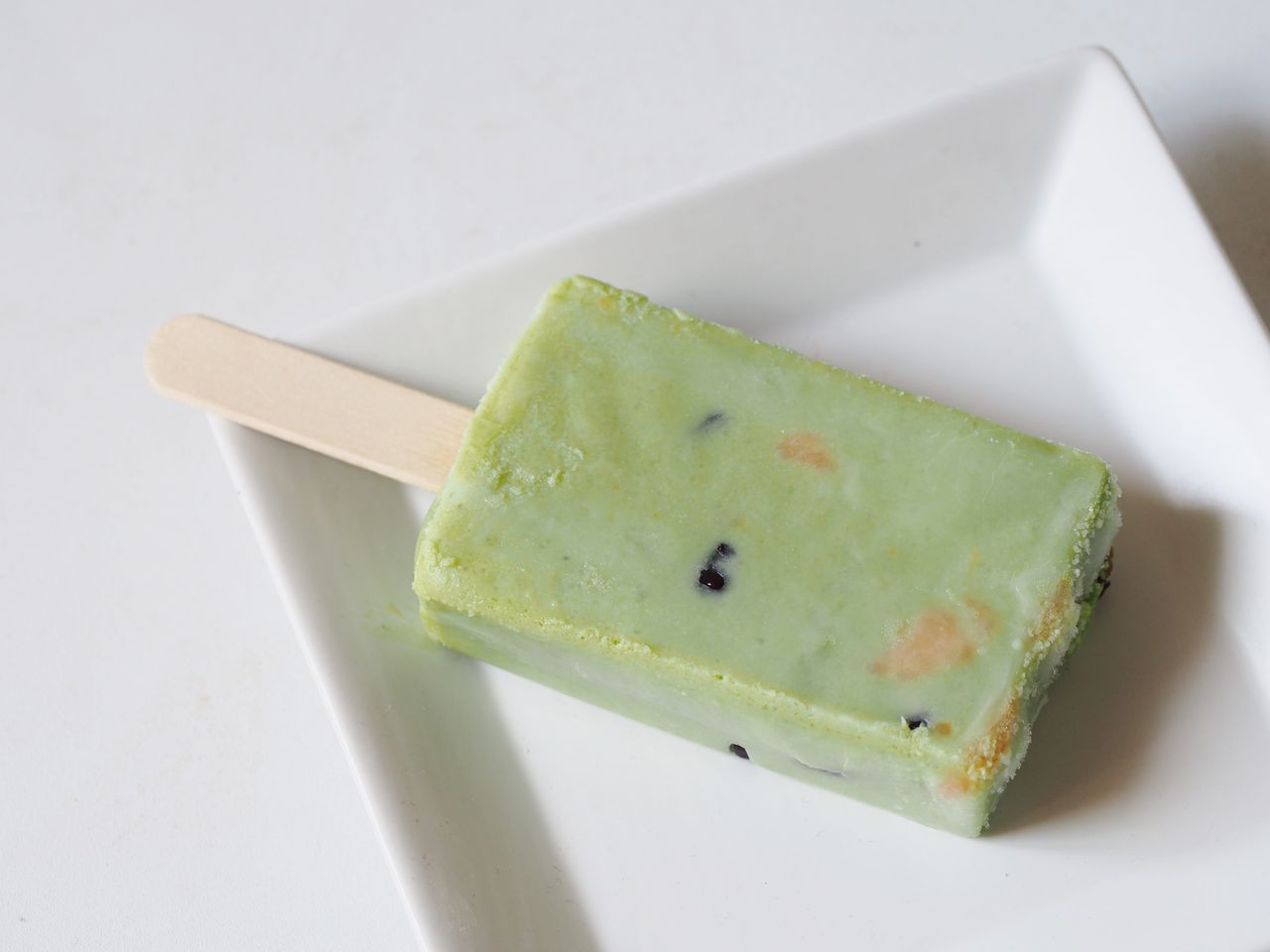 ファミリーマート限定 白くまの抹茶バージョン 白くま 抹茶 をハント スイーツハンター月ウサギの食べ日記