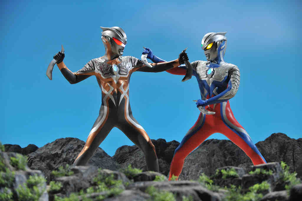 レプリカ買った ウルトラマンゼロ 10周年って一昨年じゃないの Swgmのアメとアメ