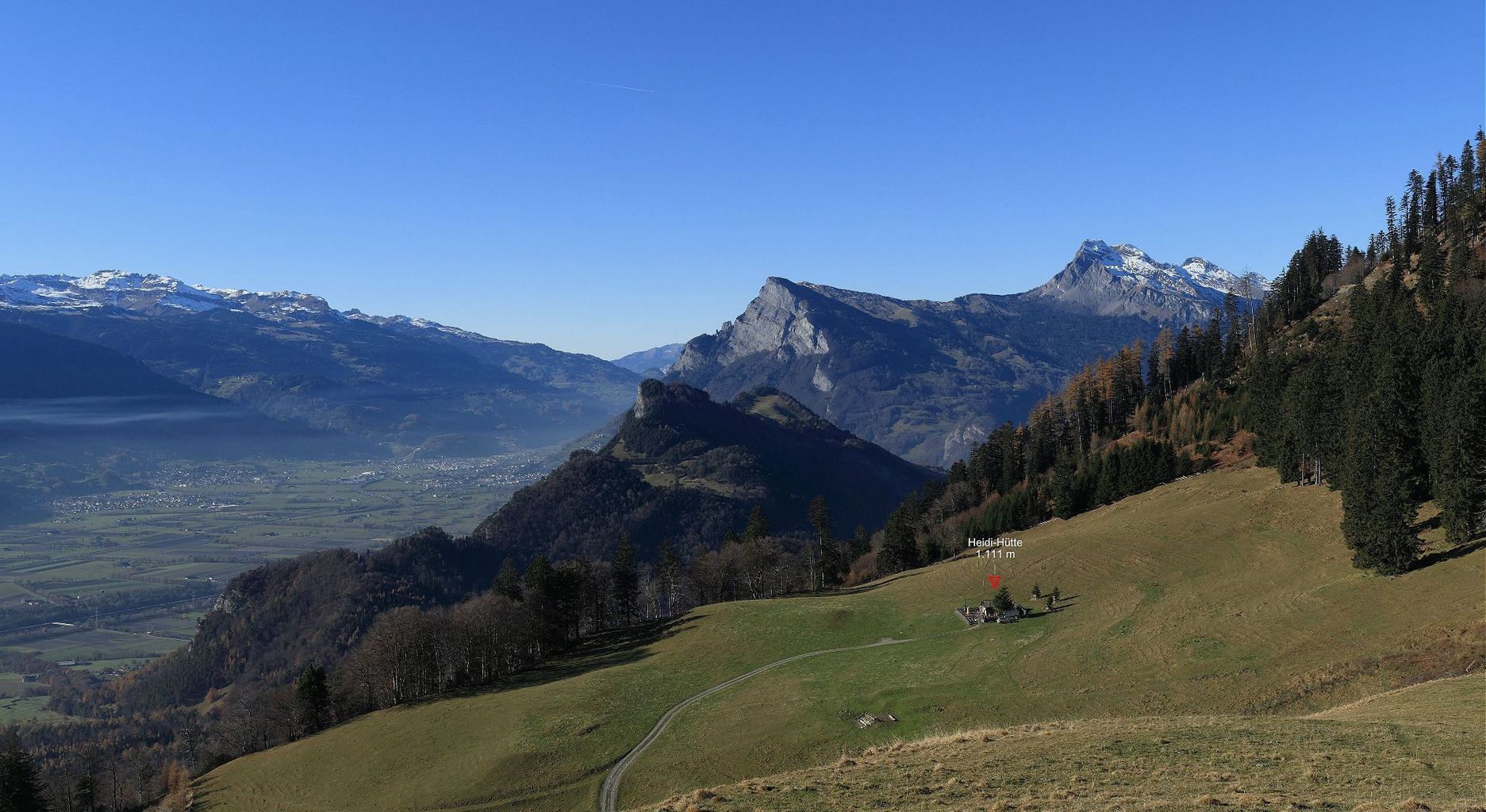 アルムの山小屋のモデルになった場所 マイエンフェルト ハイジ スイスからアレグラ 26の旅の扉