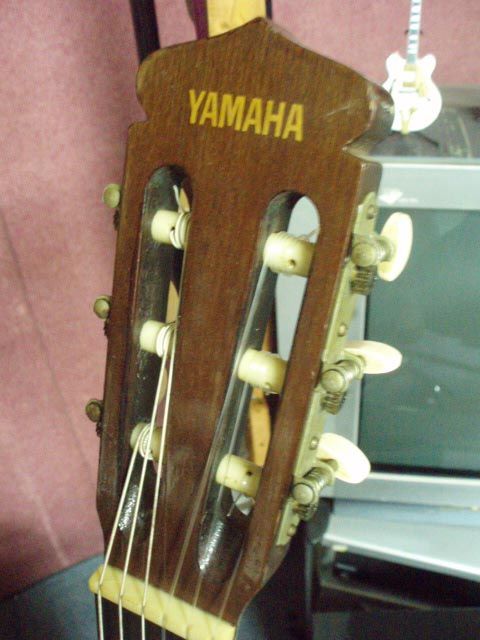 YAMAHA C-150 クラシックギター/ガットギター