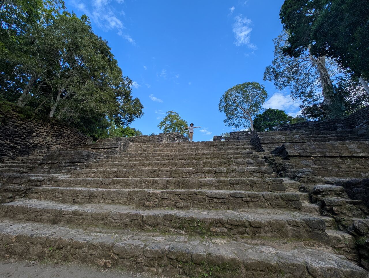 PXL_20260103_213322157