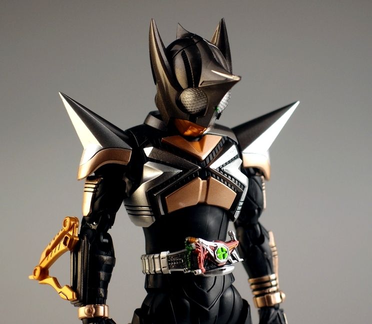 S.H.Figuarts 真骨彫 仮面ライダーキックホッパー パンチホッパー