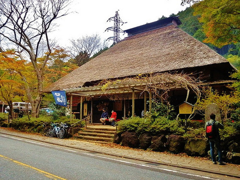 元箱根旧街道下りの 甘酒茶屋
