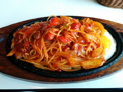 鉄板ﾅﾎﾟﾘﾀﾝ