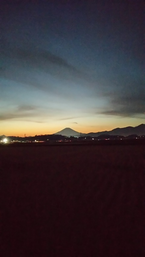 　夕方富士山