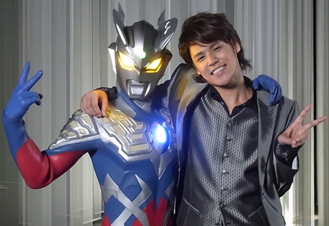 ウルトラマンゼロと宮野真守さんが仲良くツーショット Sylph Watch