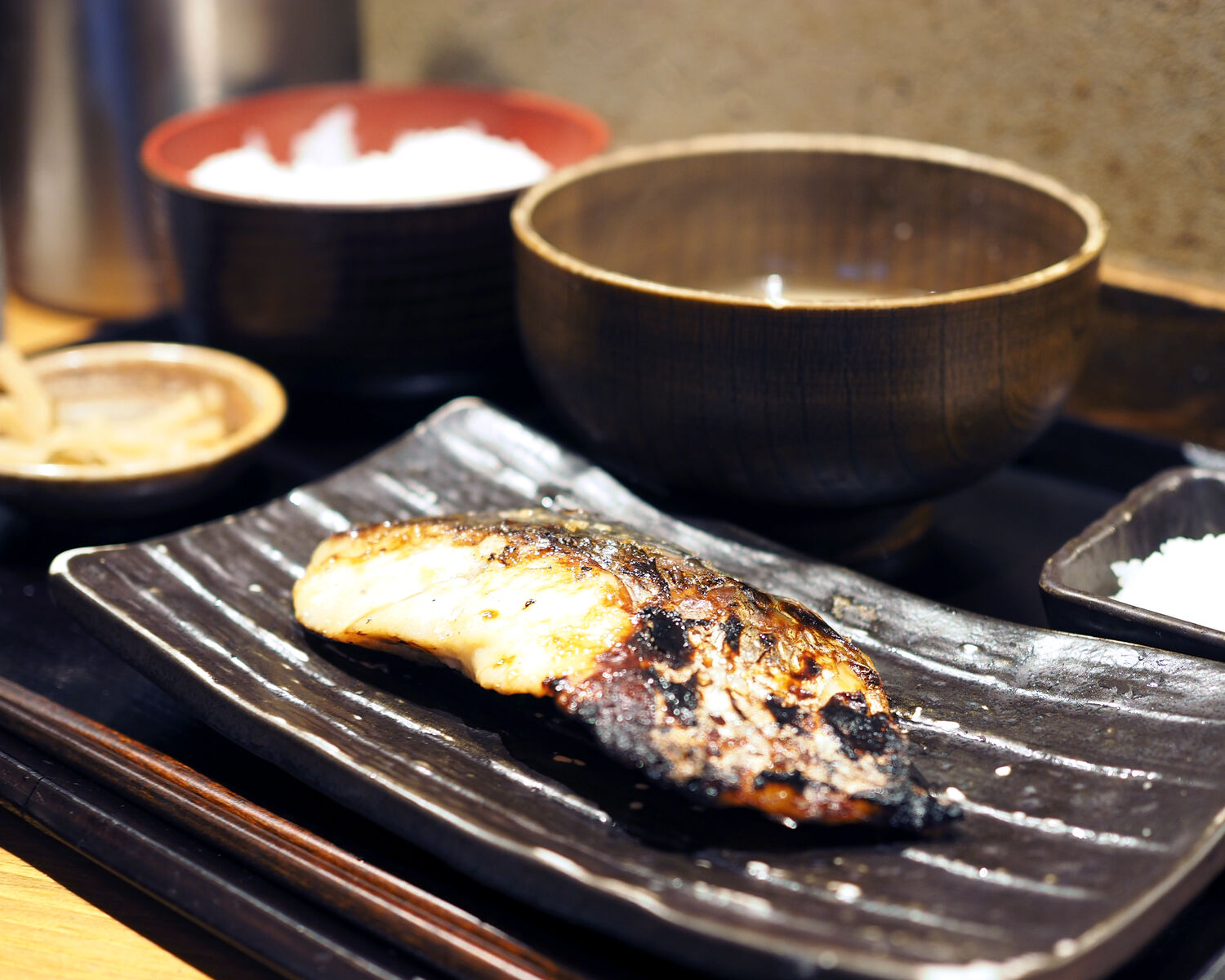しんぱち食堂 おいしい焼き魚定食がリーズナブルにいただけると評判の定食屋さん 年間500軒以上を食べ歩く飲食店プロデューサーの食日記 しんぱち食堂 おいしい焼き魚定食がリーズナブルにいただけると評判の定食屋さん 年間500軒以上を食べ歩く飲食店プロデューサーの食日記