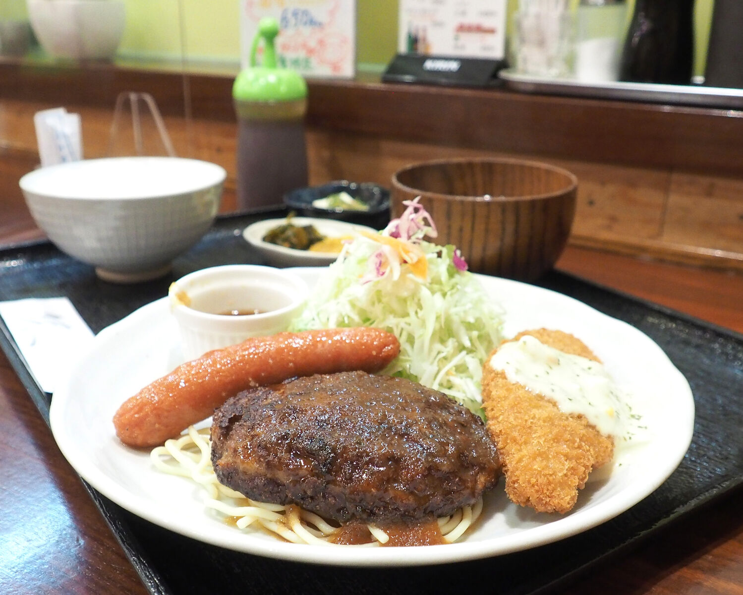 活動歴および当時の関連ビジュアル記録