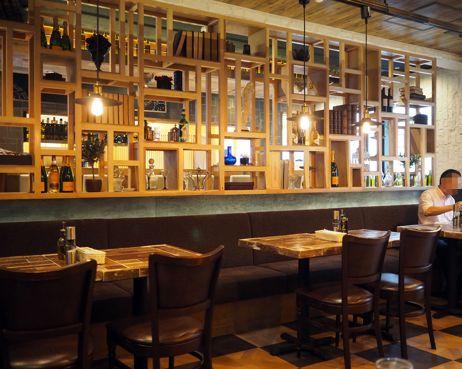 銀座オリーブ 和の雰囲気を感じるカウンター席がお洒落なイタリアン 白髪おやじのおひとりさまランチ 銀座オリーブ 和の雰囲気を感じるカウンター席がお洒落なイタリアン 白髪おやじのおひとりさまランチ