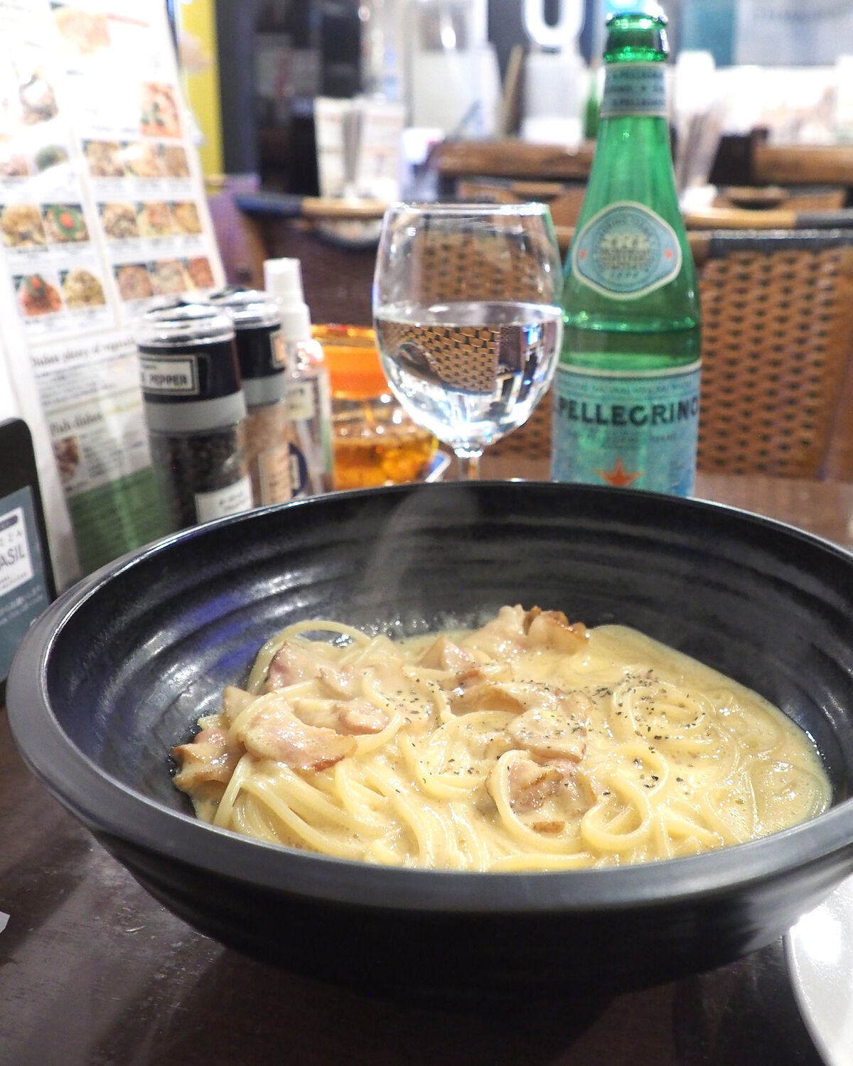 薬院大通駅2番出口徒歩2分 Pasta Pizza Italian Basil 契約農家から仕入れる有機野菜にこだわるカジュアルイタリアン 白髪おやじのおひとりさまランチ 薬院大通駅2番出口徒歩2分 Pasta Pizza Italian Basil 契約農家から仕入れる有機野菜にこだわるカジュアルイタリアン 白髪おやじのおひとりさまランチ