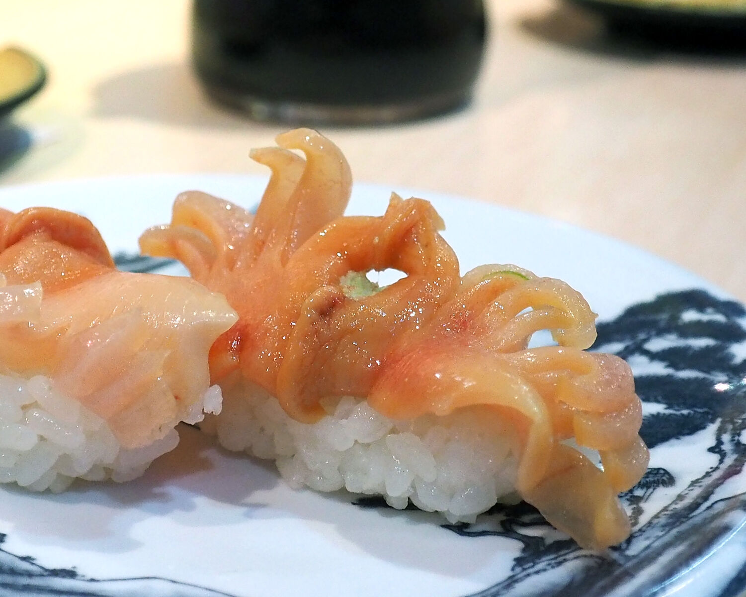 三浦海岸駅徒歩4分 廻転寿司 海鮮 三崎で揚がったお魚を食べて育った三浦市民がおいしいと太鼓板を押す回転寿司 白髪おやじのおひとりさまランチ 三浦海岸駅徒歩4分 廻転寿司 海鮮 三崎で揚がったお魚を食べて育った三浦市民がおいしいと太鼓板を押す回転寿司 白髪おやじのおひとりさまランチ