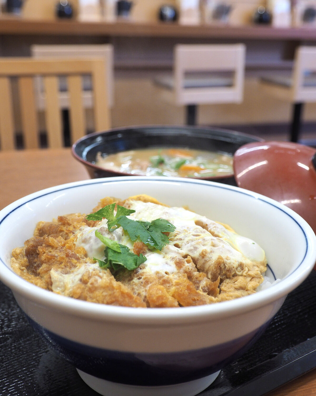 豊洲駅4番出口徒歩4分 かつや でいただく野菜たっぷりなとん汁に満足したお昼 白髪おやじのおひとりさまランチ 豊洲駅4番出口徒歩4分 かつや でいただく野菜たっぷりなとん汁に満足したお昼 白髪おやじのおひとりさまランチ
