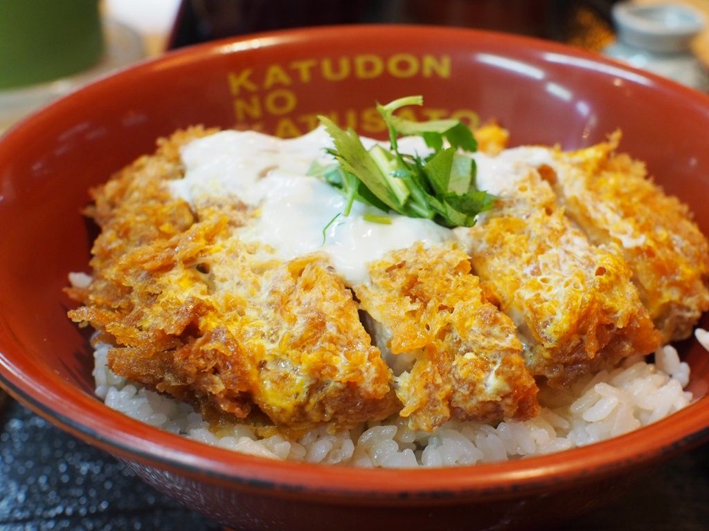 Jr東海道本線二川駅 かつさと 気軽に美味しいかつ丼がいただけるチェーン店 年間500軒以上を食べ歩く飲食店プロデューサーの食日記 Jr東海道本線二川駅 かつさと 気軽に美味しいかつ丼がいただけるチェーン店 年間500軒以上を食べ歩く飲食店プロデューサーの食日記