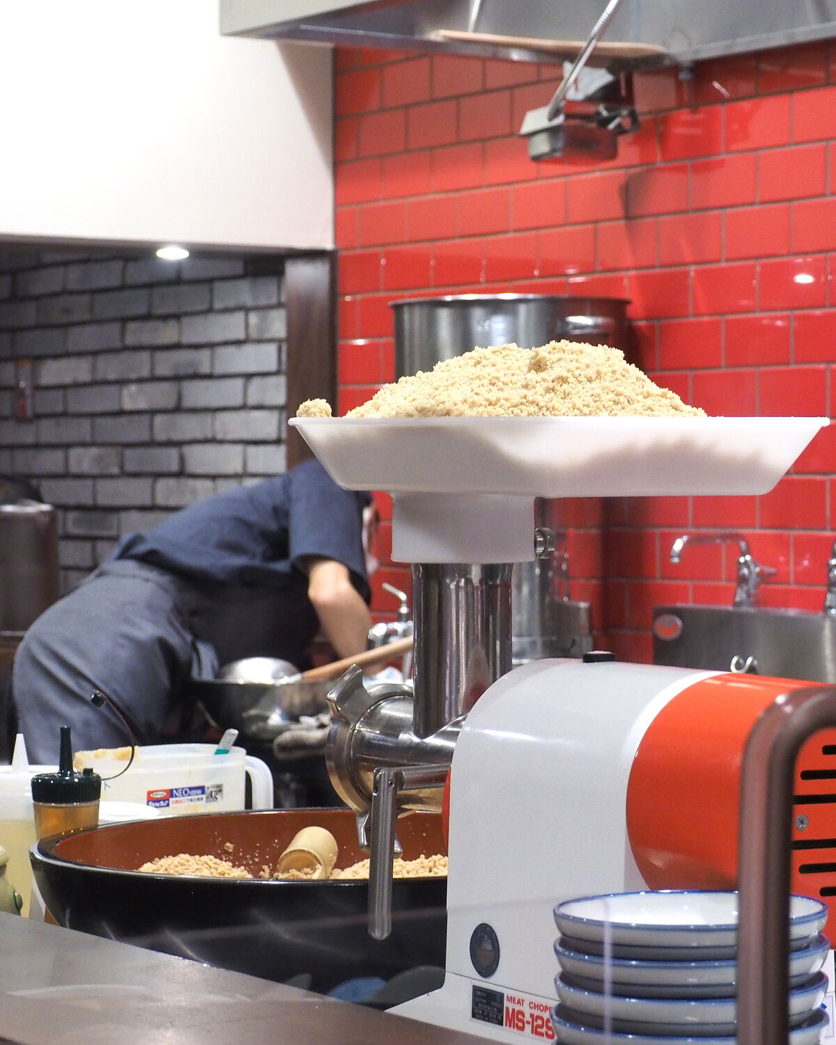 東京駅八重洲南口徒歩2分 芝蘭担々麺 22 09 17open 来年3月グランドオープン予定の東京ミッドタウン八重洲で先行オープンした担々麺の名店 白髪おやじのおひとりさまランチ