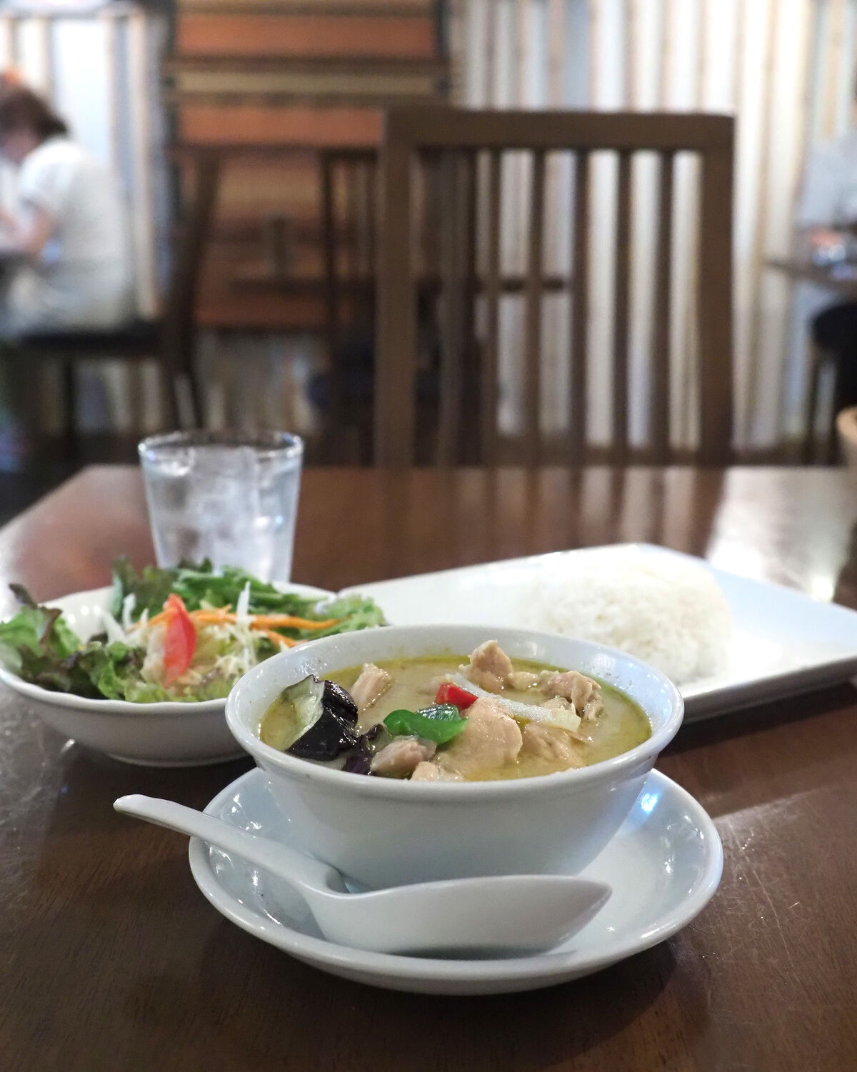 薬院大通 ランチ ひとり