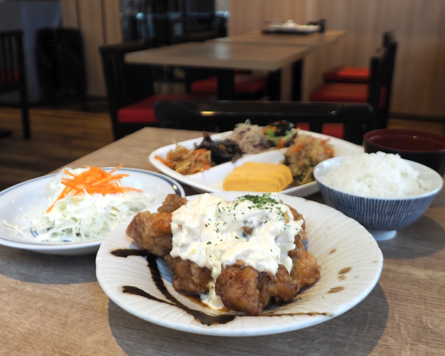 飯屋 ザめしや｜上新庄店 - 地域の食卓「ライフフーズ」