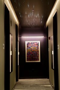 United-Polaris-Lounge-Chicago-2-200x300