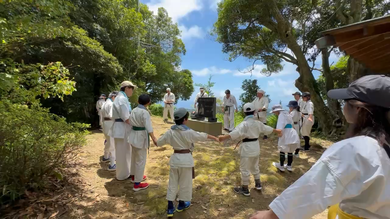 D79C45A1-4B08-4C6B-A201-8D16EB16894D