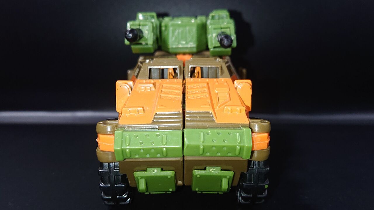 140．トランスフォーマーユニバース ロードバスター レビュー