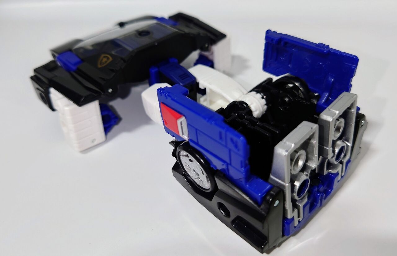 359．トランスフォーマー WFC−17ディープカバー& WFC−GS23