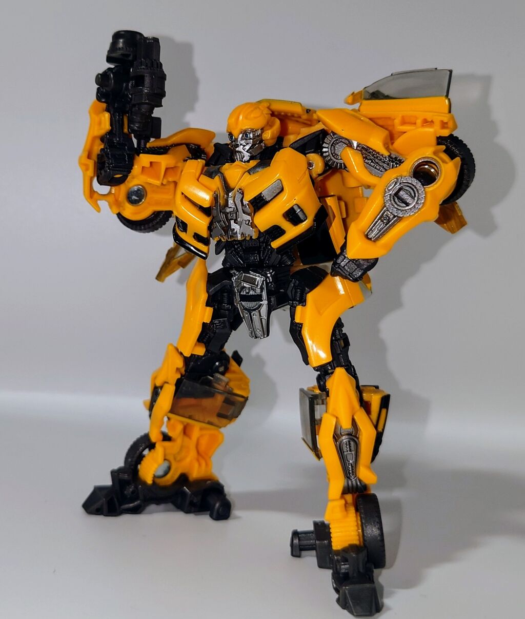 トランスフォーマー スタジオシリーズ バンブルビー SS-90 DOTM