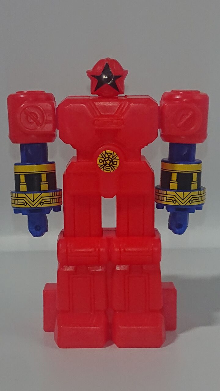 オーレンジャーロボ、レッドパンチャー、オーブロッカー　オーレンジャー 超重合体 DX オーブロッカー (Oh Blocker) レビュー | RoboToyDays