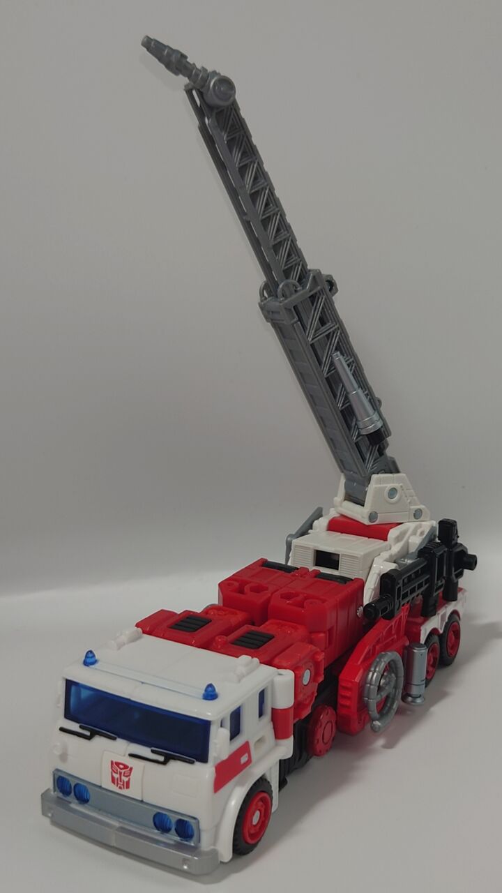 トランスフォーマー　ジェネレーションセレクト　アートファイヤー&ナイトスティック レビュー：TFジェネレーションズ セレクト アートファイアー