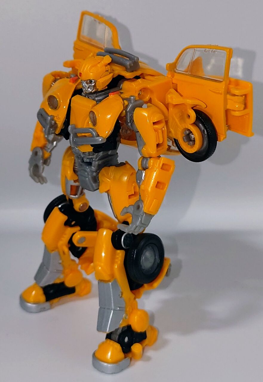 【未開封】トランスフォーマー スタジオシリーズ SS-16 バンブルビー Amazon.co.jp: トランスフォーマー SS-16 バンブルビー : おもちゃ