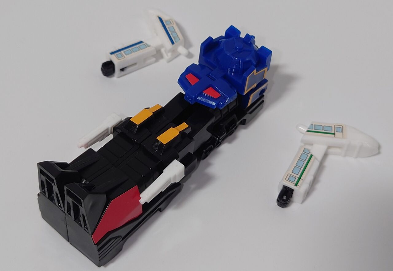 新品 カバヤ BIG 勇者特急マイトガイン ガム 全2種 マイトガイン