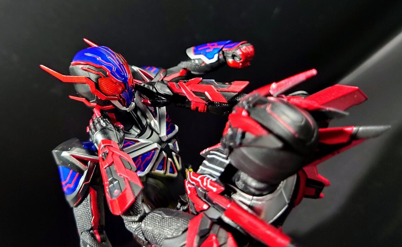 638．S.H.Figuarts 仮面ライダーゼロワン ヘルライジング