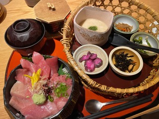 みえまぐろの山かけとろろ