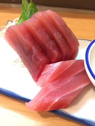 マグロ刺し